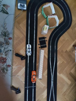 Conjunto Scalextric Coches y Pistas