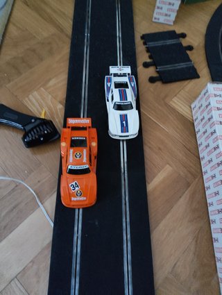 Conjunto Scalextric Coches y Pistas