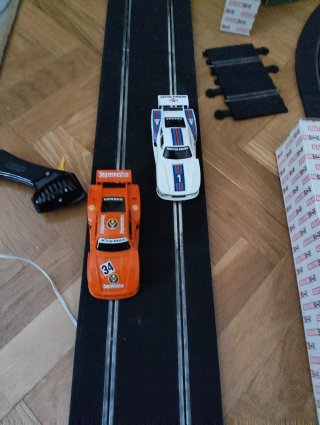 Conjunto Scalextric Coches y Pistas