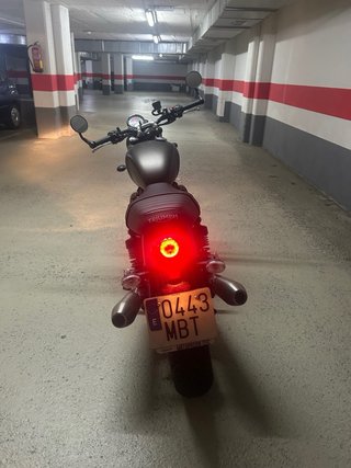 Triumph Speed Twin 900 Verde Militar