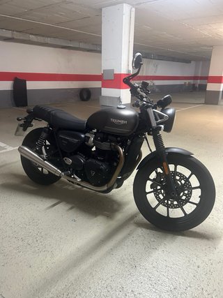 Triumph Speed Twin 900 Verde Militar
