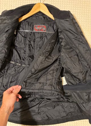Chaqueta de moto LEVIOR negra