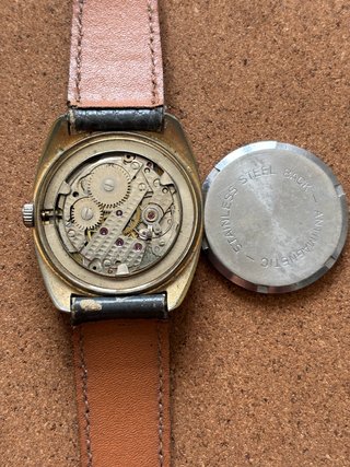 Reloj Caravelle Set-O-Matic Automático Dorado