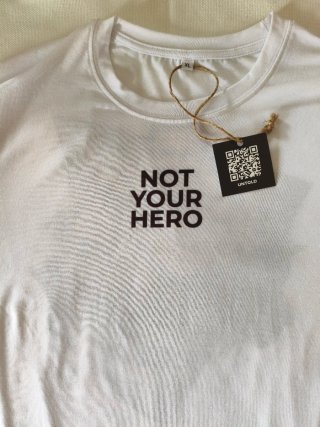 Camiseta Not your hero XL