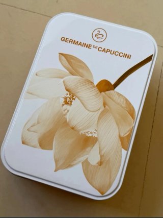 Caja Metálica Flor Loto Germaine de Capuccini