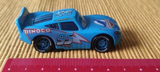 RAYO MCQUEEN ESCUDERIA DINOCO