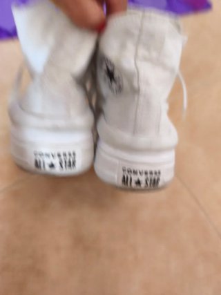 Converse Blancas Talla 35 - 36