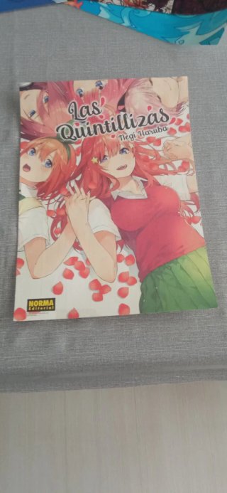 8Pósters anime