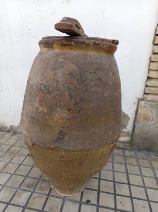 Antigüedades: Jarra, Palas y Más