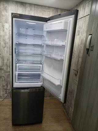 Frigorífico Samsung gris 200x60cm A+ con garantía