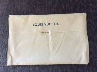 Bolsa guardapolvo Louis Vuitton Beige