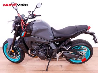 YAMAHA MT 09