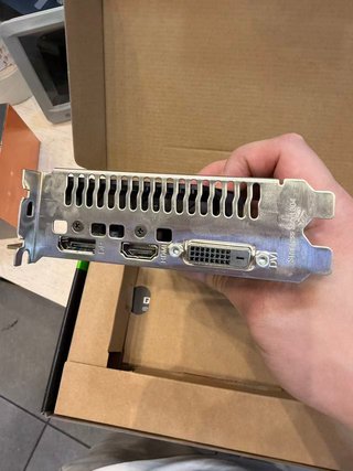 RTX 3050 6GB ASUS