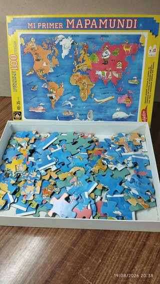 2 Puzzles Infantiles: Mapamundi y Castillo