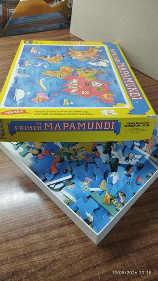 2 Puzzles Infantiles: Mapamundi y Castillo
