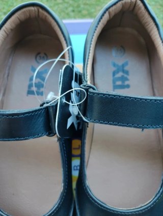 Zapatos escolares negros Talla 35 a estrenar piel