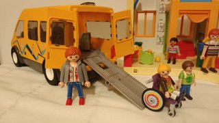 Playmobil Guardería + Bus Adaptado Ref. 5567 9419