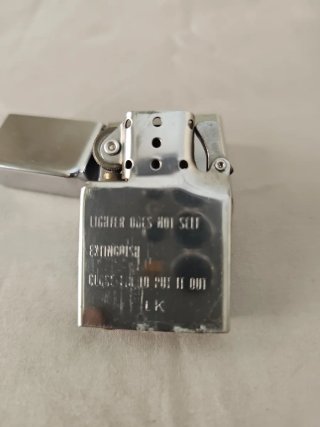 Mechero Estilo Zippo Marlboro