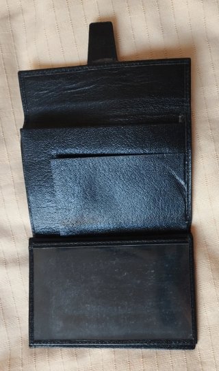 Billetera de Piel Negra para Caballero