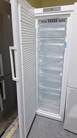 Congelador Indesit No Frost 190x60cm