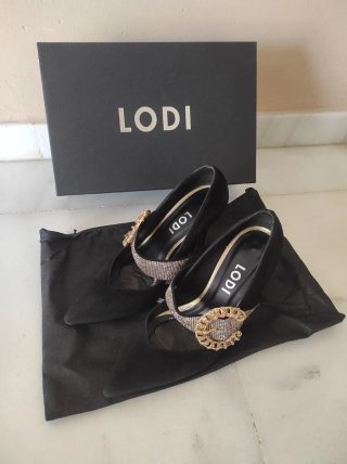 Zapatos de tacón Lodi negros con pedrería