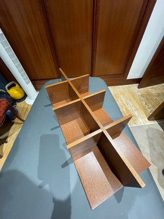 Baldas para CDs de madera