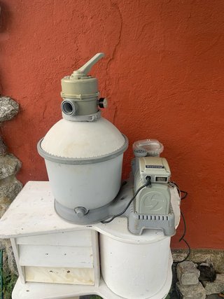 Depuradora Piscina Gris y Transparente