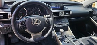 Lexus IS300h