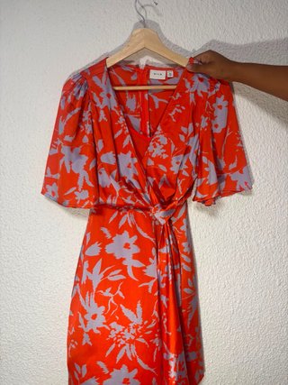 Vestido VILA satinado estampado floral T38