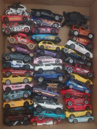 Lote de 44 Coches Hot Wheels Abiertos Básicos