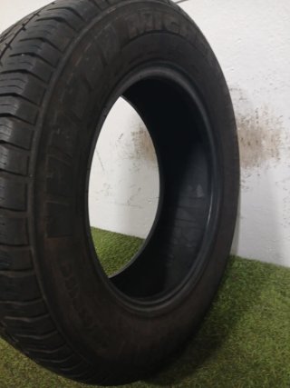215 65 16C 106/104T MICHELIN AGILIS 51