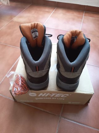 Botas de montaña Hi-Tec