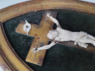 Antiguo Cristo Francés Siglo XVIII Pan de Oro