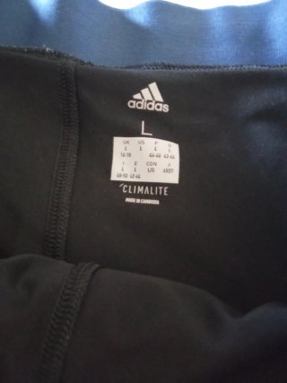 Short Adidas Gris