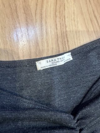 Vestido gris Zara manga 3/4