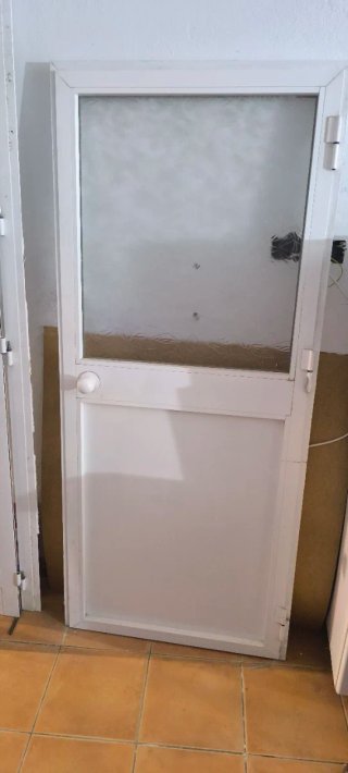 Puerta aluminio 79x182 cm