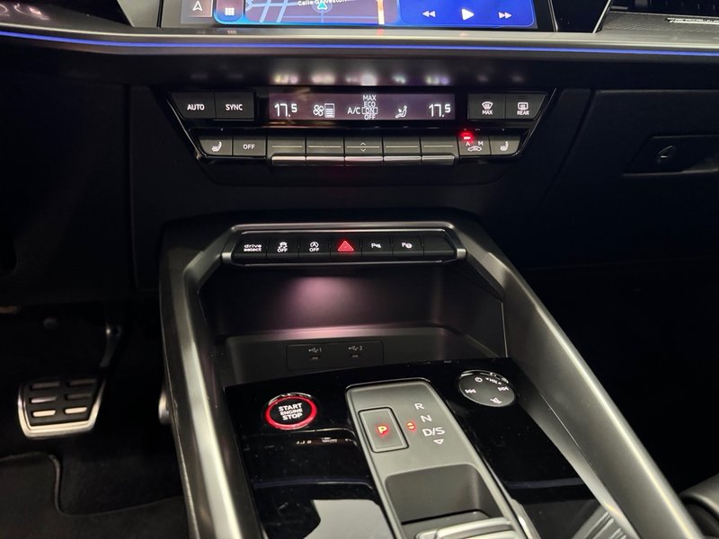 Audi RS3 Sportback TFSI quattro 2022, foto 10