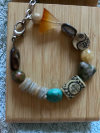 Pulsera Zen con Minerales protectores.