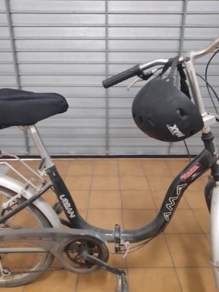 Bicicleta plegable Amat Urban negra