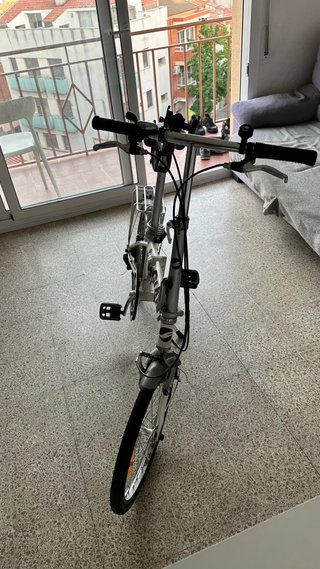 Bicicleta Plegable Giant Blanca