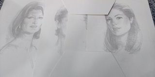 Carpeta Artística Doce Rostros de Mujer Félix