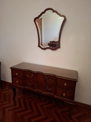 Habitación Matrimonio Cama 1.35 + 2 Mesillas