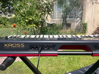 Teclado Korg Kross Workstation 61 Teclas