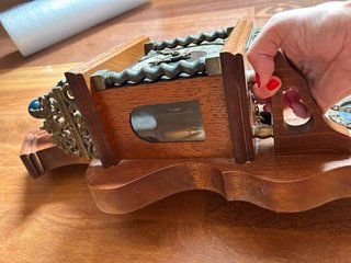 Reloj de cuco madera decorado