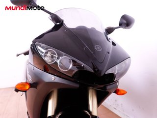 YAMAHA YZF R6