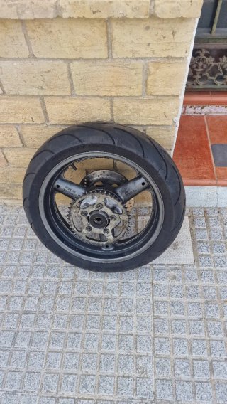 Llantas Suzuki SV650 1ª Gen Carburador.  Compradas