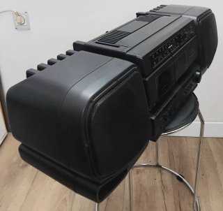 Boombox Sanyo Vintage