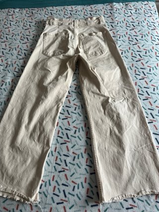 Pantalones anchos beige talla 38 Stradivarius