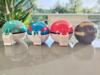 Cinturón Pokémon con 4 bolas
