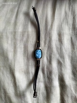 Pulsera de piedra azul y plata